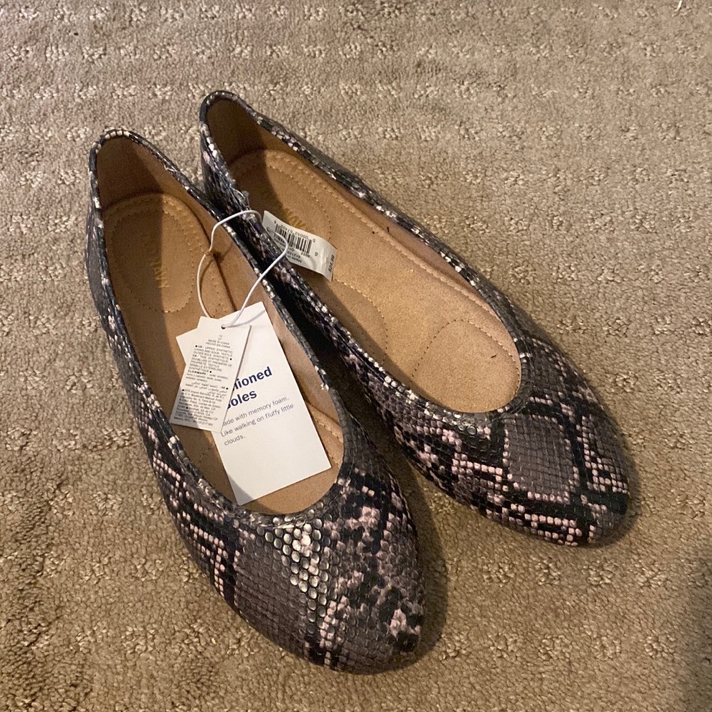 Old Navy Ballet Flats